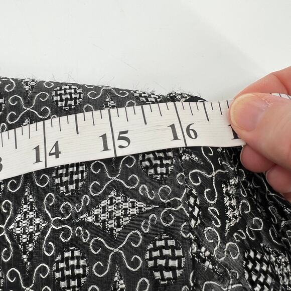 Vintage LongHorn by Niver Western Wear Crop Jacket Top Silver Gray Pewter Clasps - Picture 10 of 11